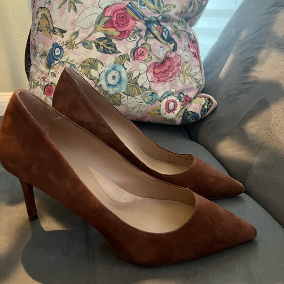 Real suede brown heels - Picture 2 of 3